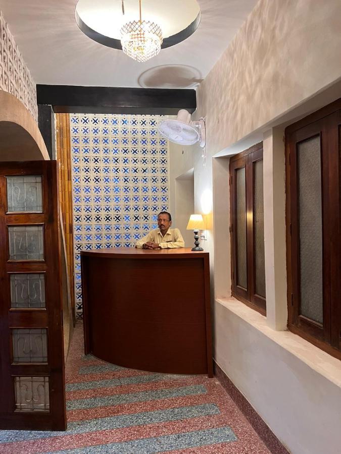 Aavaa Shanti Niwas Varanasi Exterior foto